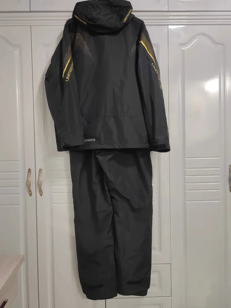 春秋の防水釣りジャケットとオーバーオールパンツ 2 本セット - Fishing Rain Suit のレビューと価格